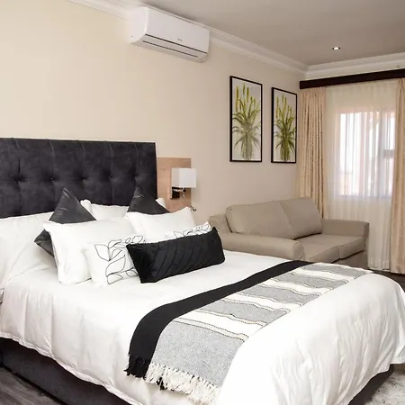 Menucha Country Lodge Mthatha Exterior photo