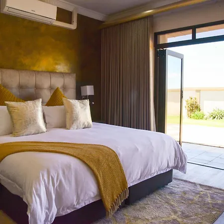 Menucha Country Lodge Mthatha Exterior photo