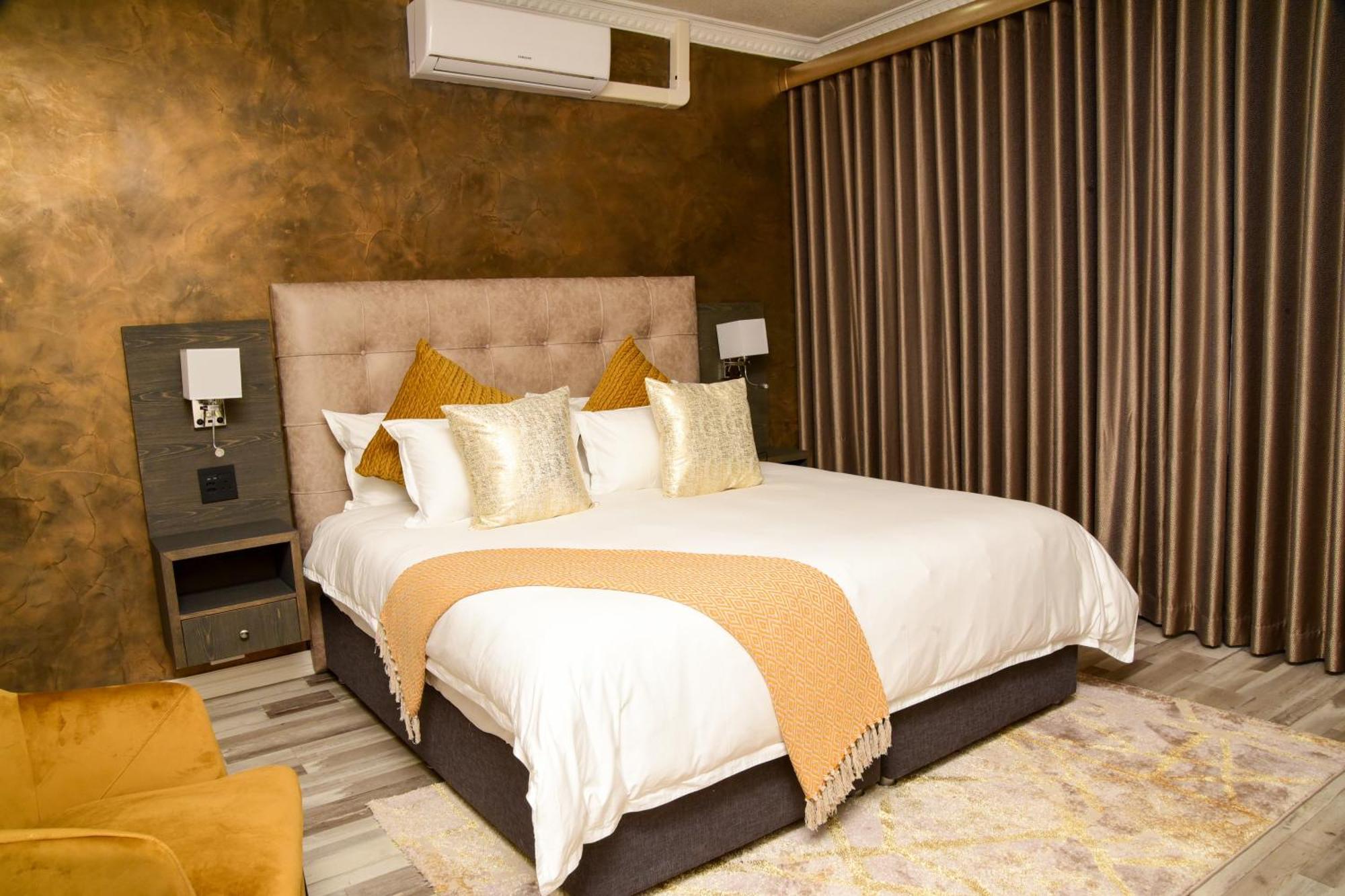 Lodge Menucha Country